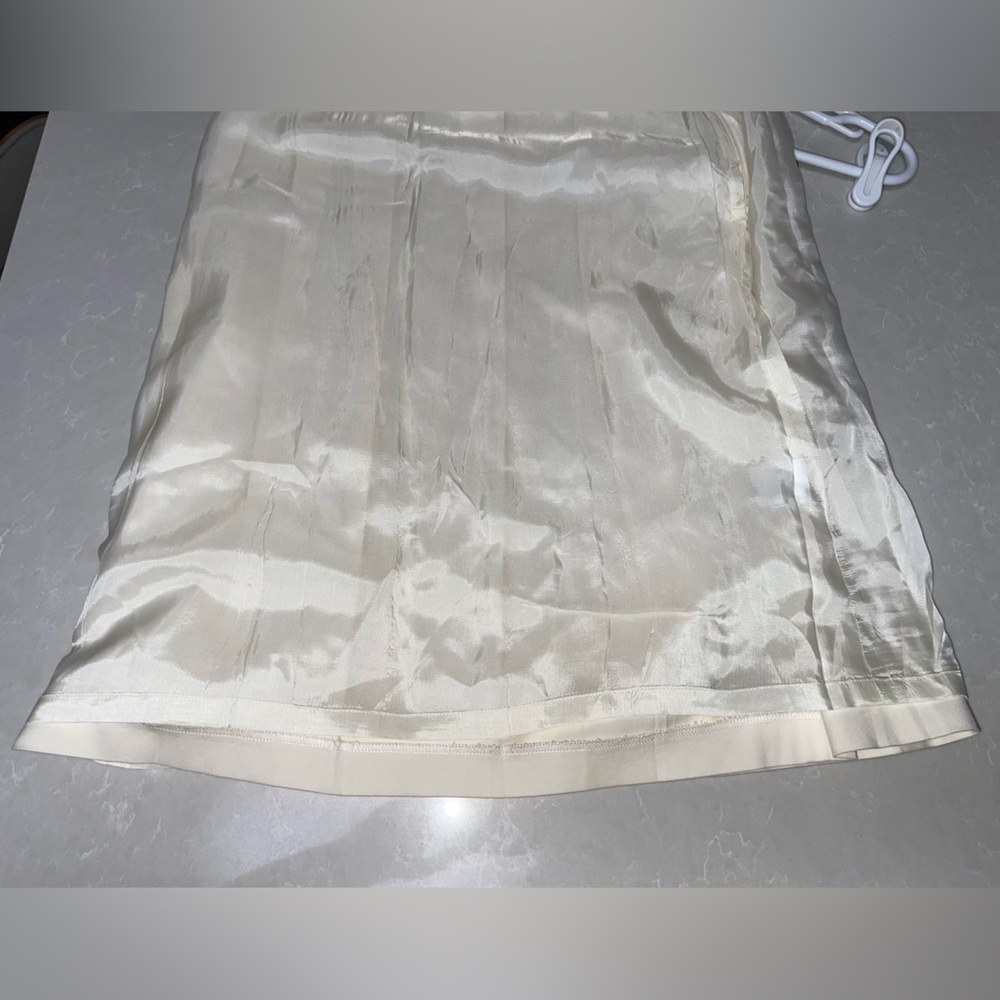 EUC AKRIS Punto Pleated Skirt - Picture 5 of 8